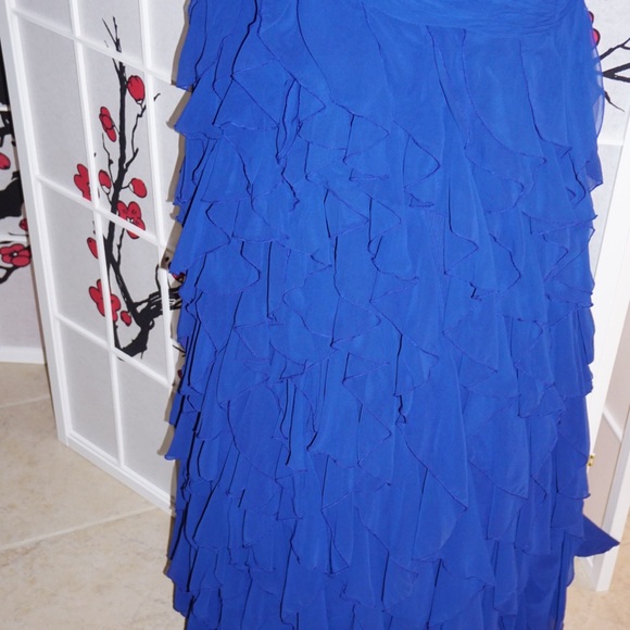 Jovani gown. Worn once! No dry clean needed. - Picture 4 of 4